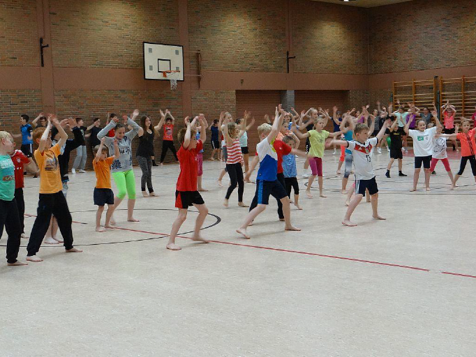 S³ - Spiel, Spass und Spannung beim Jugendcamp des TV Mainzlar S³ - Spiel, Spass und Spannung beim Jugendcamp des TV Mainzlar