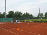 Ferienspiele zu Gast bei der Tennisabteilung des TV 1905 Mainzlar Ferienspiele zu Gast bei der Tennisabteilung des TV 1905 Mainzlar