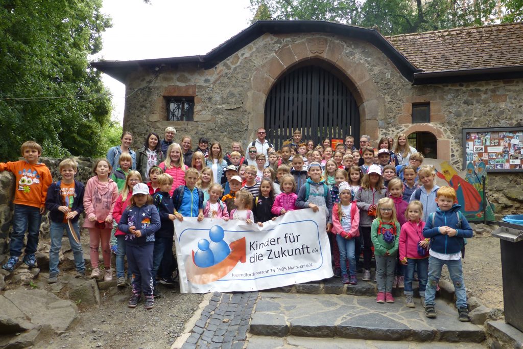 TV Mainzlar Jugend erkundet die Ronneburg